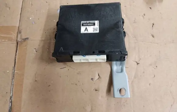 Mitsubishi Outlander Other control units/modules 8631B053 1127008021