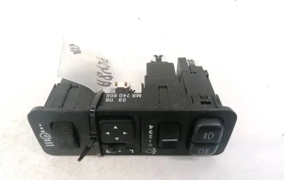 Mitsubishi Space Star Wing mirror switch MR740608 09118