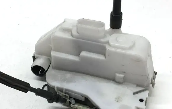 Citroen C3 Front door lock 46983280