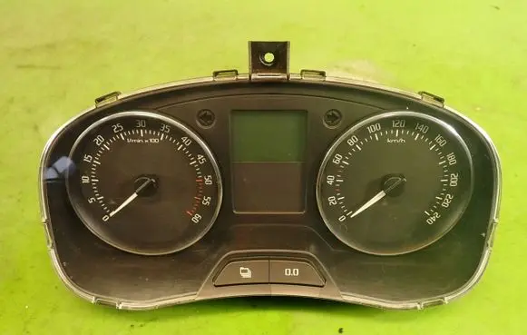 Skoda Fabia Mk2 (5J) Speedometer (instrument cluster) 5J0920811D