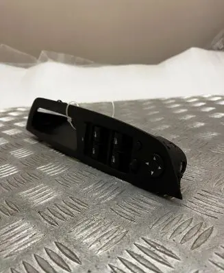 BMW X5 E70 Electric window control switch 9122121