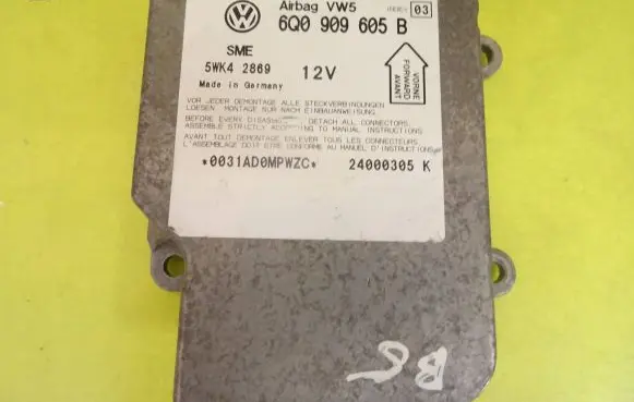Volkswagen PASSAT B5 Airbag control unit/module 6Q0909605B