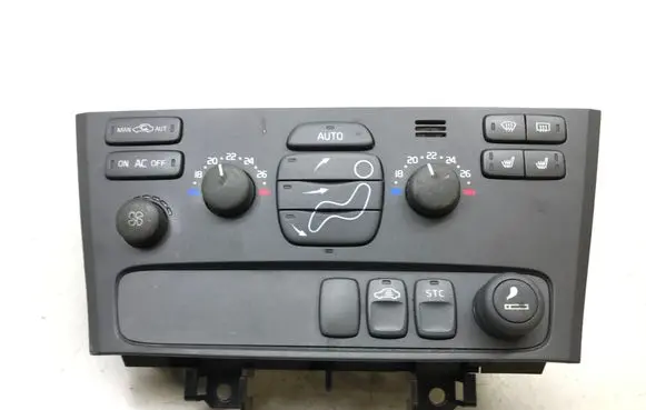 Volvo V70 Climate control unit 8682930 02W24E M624DE00107