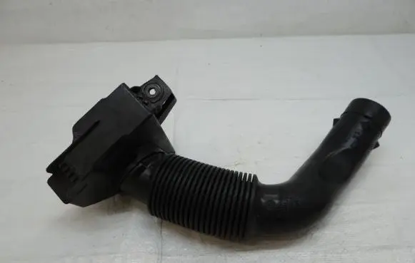 Intercooler hose/pipe