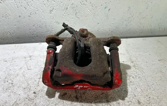 BMW 1 E81 E87 Front brake caliper