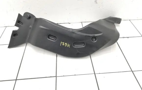 Audi A3 S3 8V Air intake duct part 5Q0819805