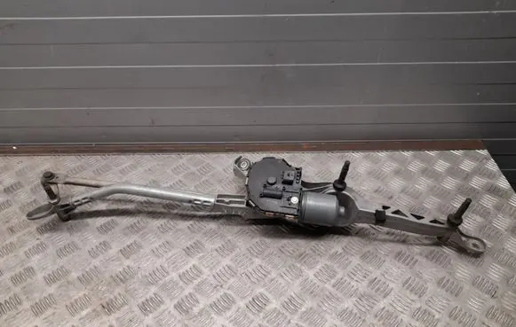 Mercedes-Benz CLS C218 X218 Front wiper linkage and motor A2128201240