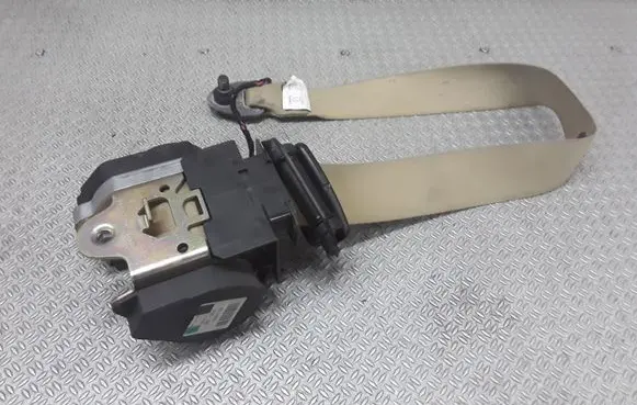 BMW 7 E65 E66 Front seatbelt 561148401