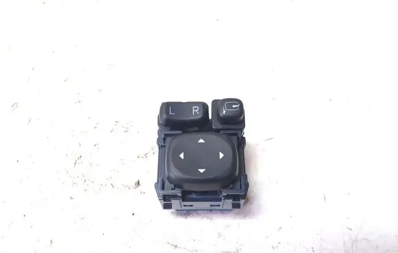 Toyota Avensis T270 Wing mirror switch 183646