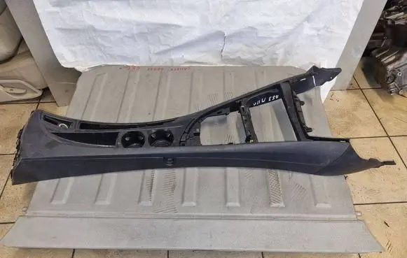 BMW 1 E81 E87 Center console 