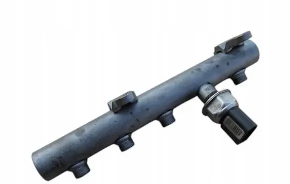Audi Q7 4L Fuel main line pipe