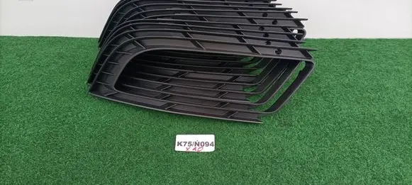 Skoda Superb B6 (3T) Front fog light trim/grill 3T0807682