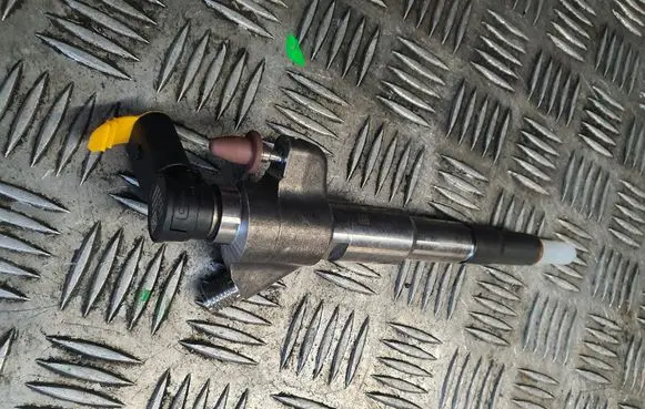 Renault Master III Fuel injector 166009567R