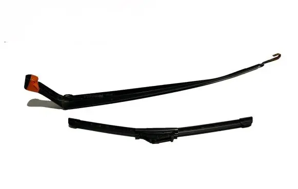 Toyota Verso Front wiper blade arm 852110F030 17141