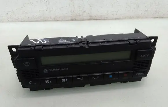 Volkswagen Golf IV Climate control unit