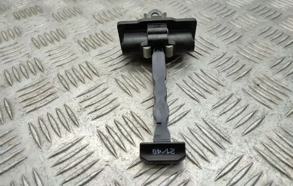Peugeot 2008 II Front door check strap stopper