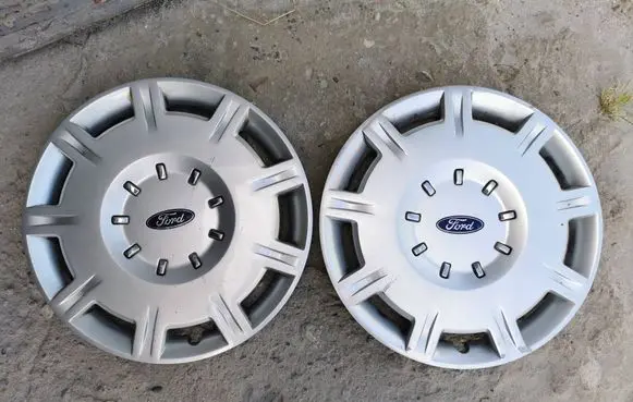 Ford Galaxy R16 wheel hub/cap/trim YM21-1130-MAW