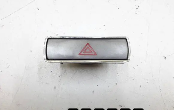 Ford Mondeo Mk III Hazard light switch 13A350AB