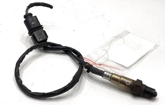 Volkswagen PASSAT B7 Lambda probe sensor 03L906262B
