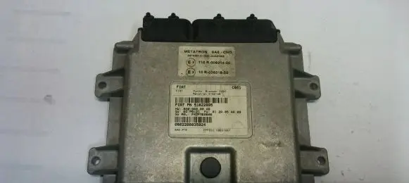 Fiat Punto (188) Engine control unit/module 51822895 P42EME0B06 0602200835924