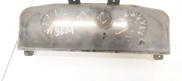 Ford Maverick Speedometer (instrument cluster) 19689801
