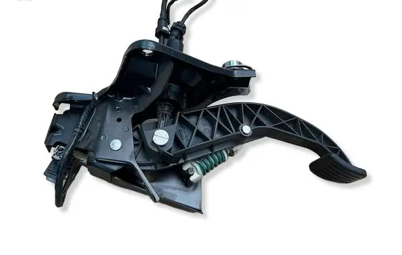 Ford S-MAX Clutch pedal 7G9N7B633CB