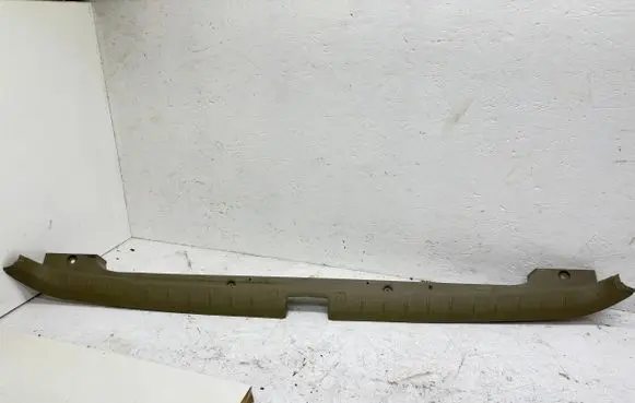 Trunk/boot sill cover protection
