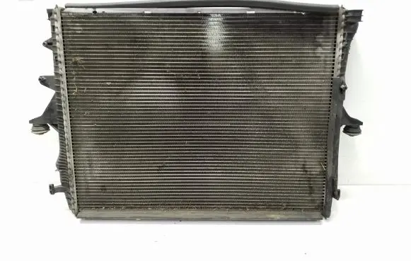 Audi Q7 4L Coolant radiator 7L6121253B