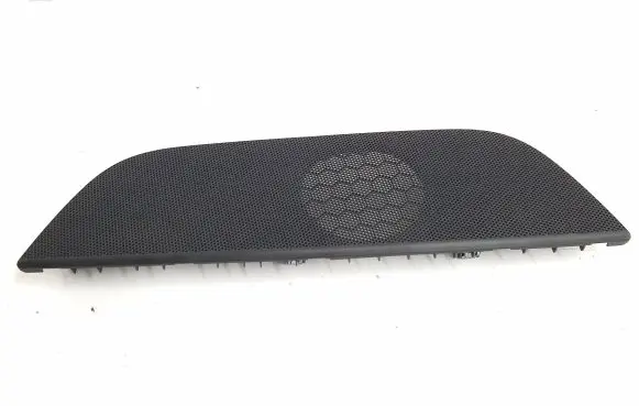 Audi Q3 8U Dash center speaker trim cover 8U1857735 1076660X 0502659