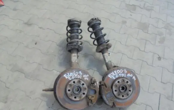 Front wheel hub