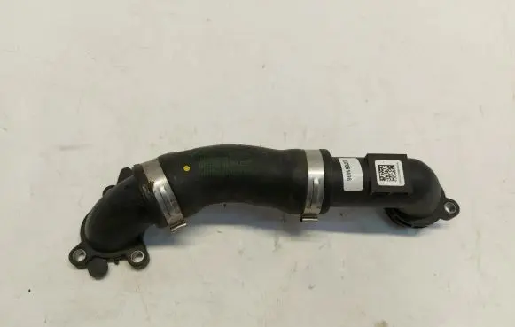 BMW 1 F40 Engine coolant pipe/hose 8645546