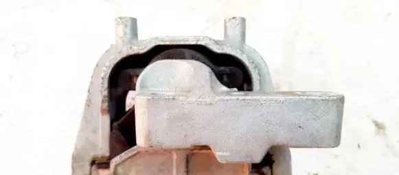 Volkswagen Jetta VI Engine mount bracket HM345M10 HM3.45.M10