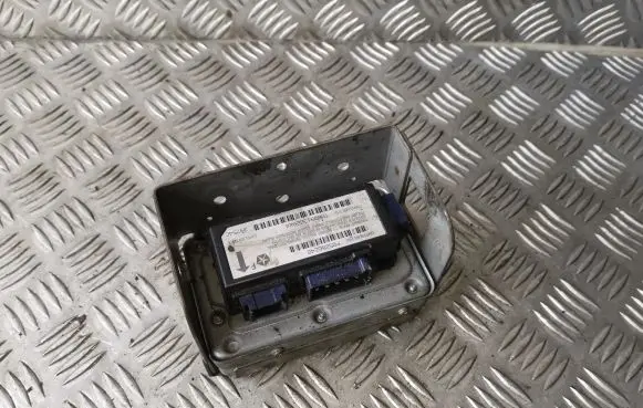 Chrysler Voyager Airbag control unit/module P05266248 05266248