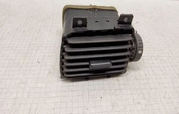Nissan Almera N16 Dashboard side air vent grill/cover trim 68750BM400