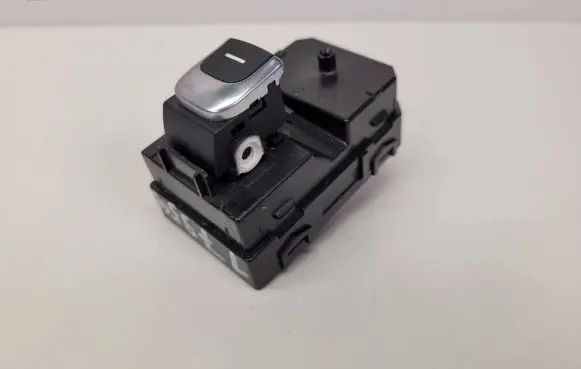 KIA Sportage Electric window control switch 93590-D9100