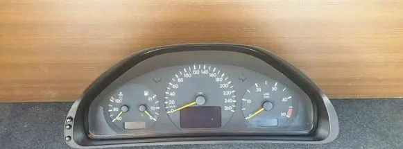 Mercedes-Benz E W210 Speedometer (instrument cluster) A2105402811
