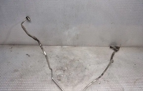 Air conditioning (A/C) pipe/hose