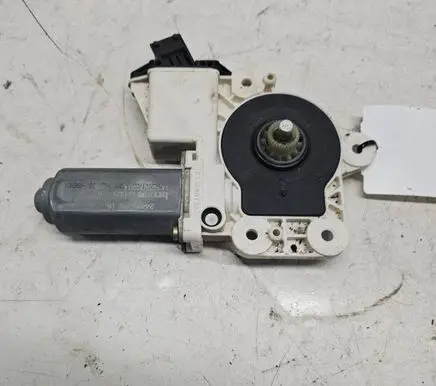 Opel Vectra C Rear door window regulator motor 24414776