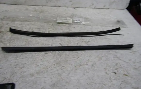 BMW X3 E83 Windshield trim 51313420829