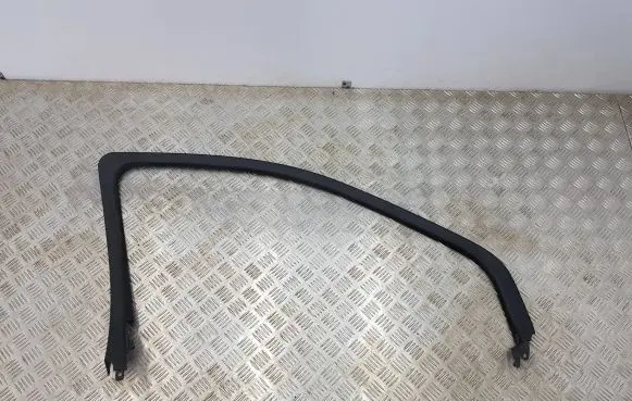 Chevrolet Trax Other front door trim element 95133795