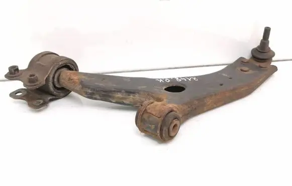 Ford Focus Front lower control arm/wishbone