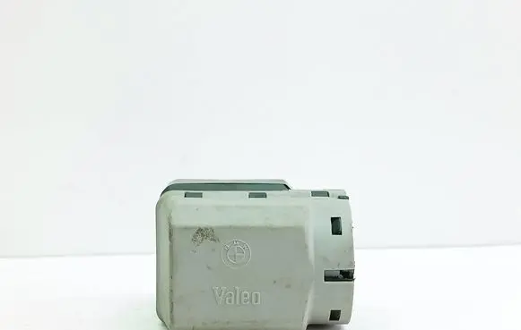 BMW 5 E39 Ignition lock contact 8363706