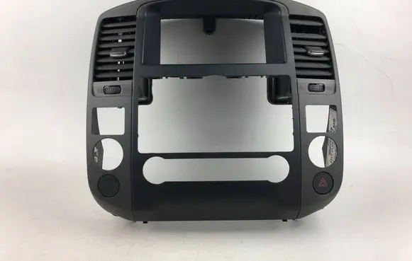 Nissan Navara D40 Dash center air vent grill 682605X01B 282615X01A