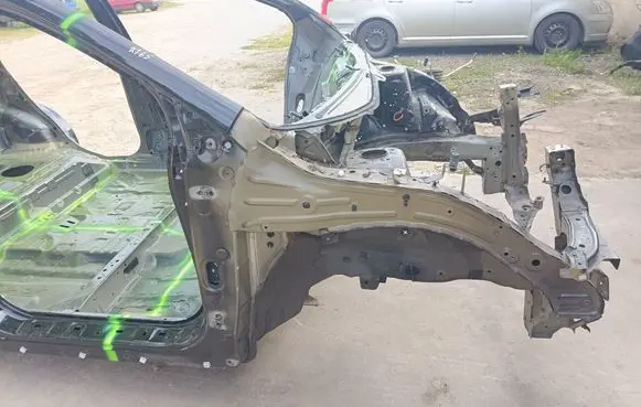 Honda CR-V Front quarter panel 