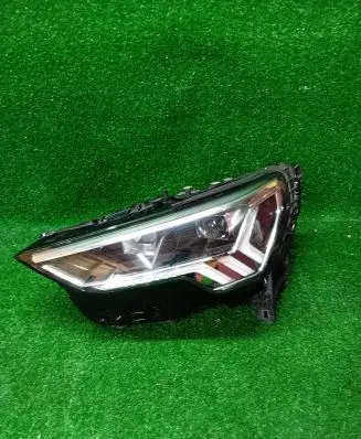Audi Q3 F3 Headlight/headlamp 83A941033