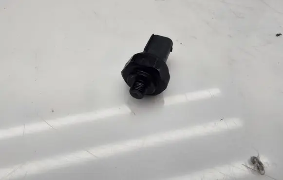 Volkswagen Crafter Air conditioning (A/C) pressure sensor 0045429018