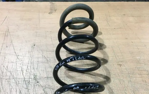 Mercedes-Benz Vito Viano W447 Front coil spring