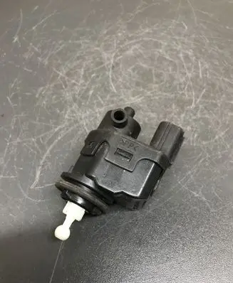 Volvo S40, V40 Headlight level adjustment motor 007878