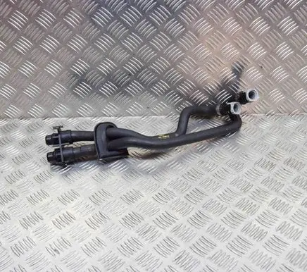 Engine coolant pipe/hose