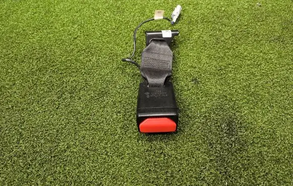 Renault Arkana Rear seatbelt buckle 878167142R 646536800